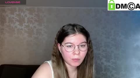 Welcome guys  Pleasure to see you all here  My name is MichaelaTip menu is active Private is open  online show from 01/09/25, 03:47