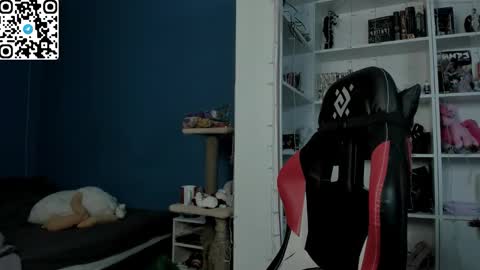 holy_mistresss online show from 12/19/25, 10:00