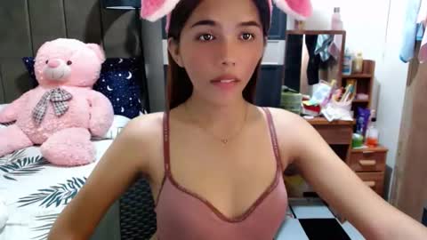 holy_molly1 online show from 12/02/25, 04:02