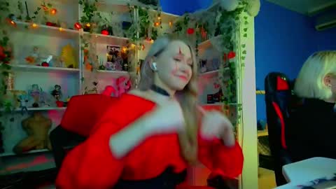 Rumi online show from 10/31/25, 10:49