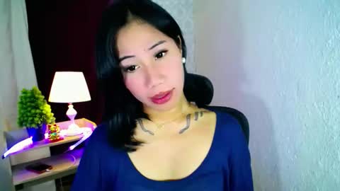 Snapshot of holy_samyx chatting on 09/25/25, 03:54 holy_samyx online show from 09/25/25, 03:54