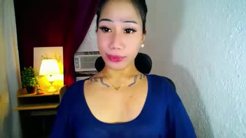 Snapshot of holy_samyx chatting on 09/29/25, 12:38 holy_samyx online show from 09/29/25, 12:38