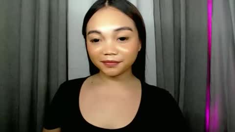 Snapshot of holy_shine chatting on 05/29/26, 09:40 Bella online show from 05/29/26, 09:40