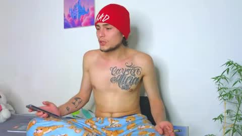 Snapshot of holy_taby_ chatting on 05/02/26, 03:44 online show from 05/02/26, 03:44