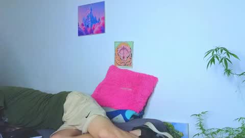 Snapshot of holy_taby_ chatting on 05/04/26, 01:12 online show from 05/04/26, 01:12