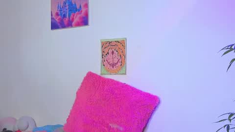 Snapshot of holy_taby_ chatting on 05/29/26, 05:16 online show from 05/29/26, 05:16