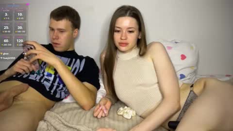 Snapshot of holybabe342 chatting on 09/14/25, 04:06 Vio online show from 09/14/25, 04:06