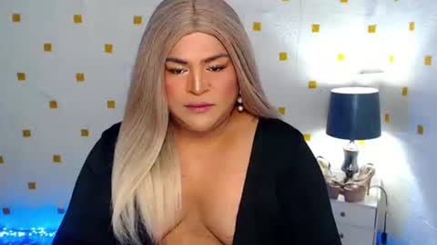 Snapshot of holydeepmistress chatting on 12/18/24, 09:14 gem online show from 12/18/24, 09:14