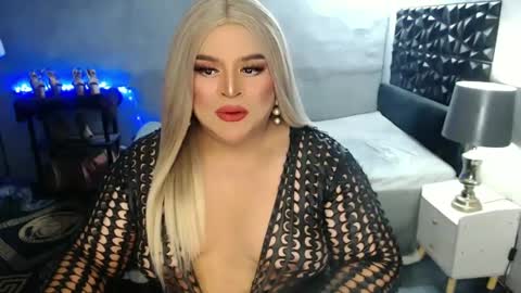 Snapshot of holydeepmistress chatting on 01/21/25, 04:37 gem online show from 01/21/25, 04:37