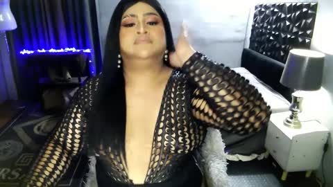 Snapshot of holydeepmistress chatting on 02/10/25, 10:20 gem online show from 02/10/25, 10:20