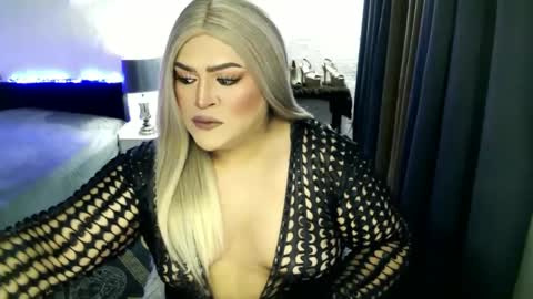 Snapshot of holydeepmistress chatting on 03/06/25, 07:47 gem online show from 03/06/25, 07:47