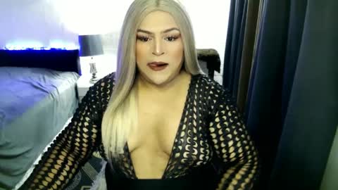 Snapshot of holydeepmistress chatting on 03/08/25, 08:25 gem online show from 03/08/25, 08:25