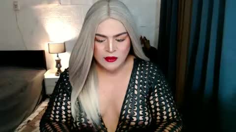 Snapshot of holydeepmistress chatting on 09/24/25, 11:13 gem online show from 09/24/25, 11:13