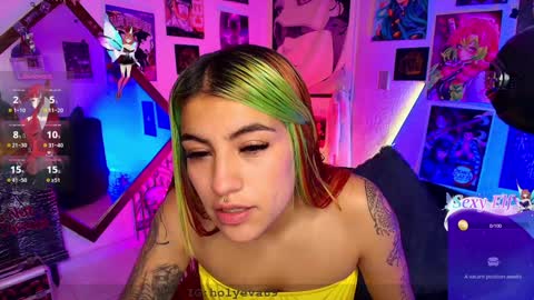 Snapshot of holyeva chatting on 02/07/25, 11:34 online show from 02/07/25, 11:34