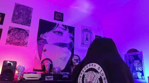   online show from 05/10/26, 11:10