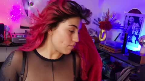   online show from 05/20/26, 10:38