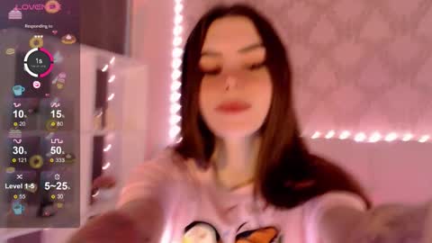 Mia online show from 09/15/25, 03:17