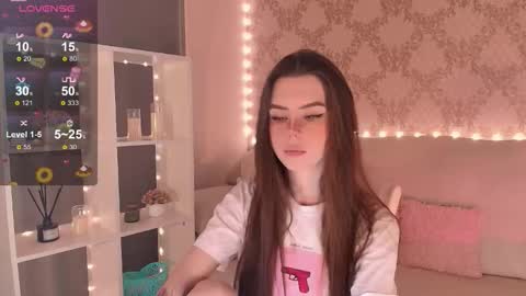 Mia online show from 02/19/26, 03:24