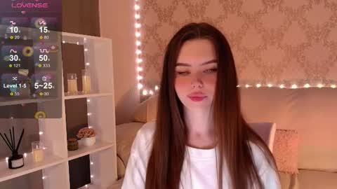 Snapshot of holymiax chatting on 07/12/26, 03:19 Mia online show from 07/12/26, 03:19