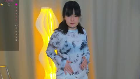 Snapshot of honeey_beee chatting on 09/23/25, 07:39 May online show from 09/23/25, 07:39