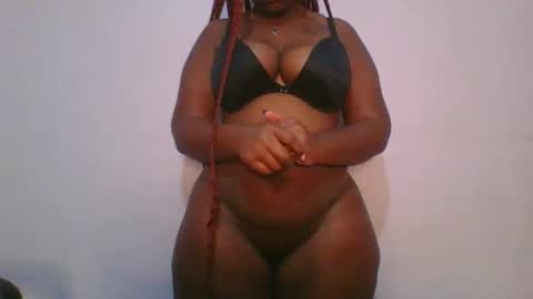 honey_beb online show from 10/07/25, 04:53