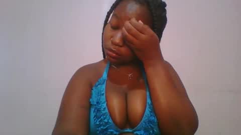 honey_beb online show from 10/27/25, 05:44