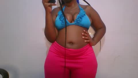 honey_beb online show from 10/31/25, 06:42