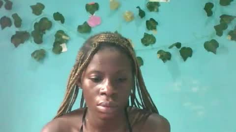 Queen online show from 09/25/25, 08:07