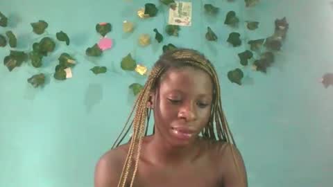 Queen online show from 10/06/25, 09:07