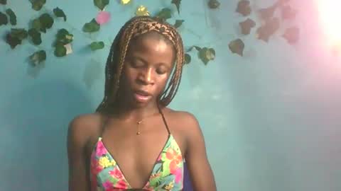 Queen online show from 11/08/25, 12:44