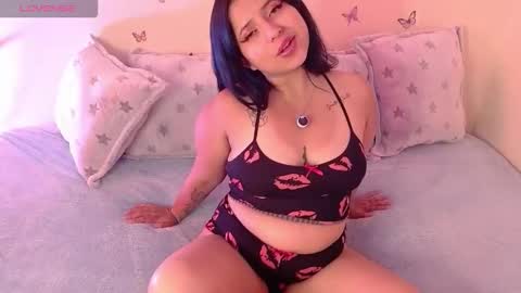 mimi online show from 11/09/25, 10:46