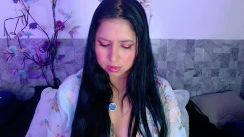 mimi online show from 12/16/25, 06:02