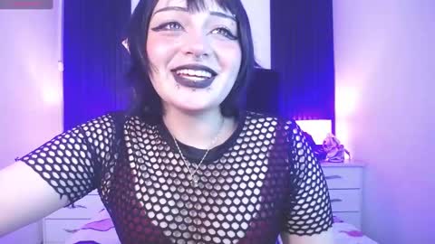 Honney online show from 02/11/25, 02:46