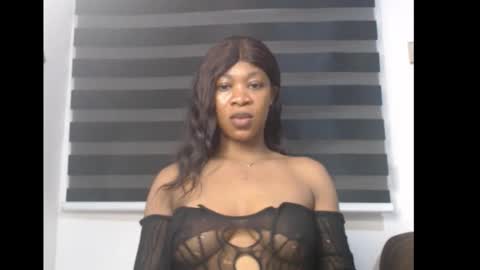 Snapshot of honey_dollxx chatting on 01/11/26, 07:13 Flora online show from 01/11/26, 07:13