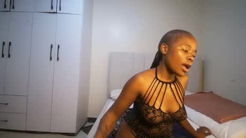 honey drop online show from 04/05/26, 01:41