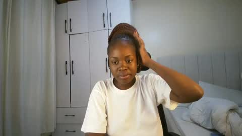 honey drop online show from 04/21/26, 11:07