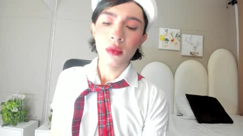 honey_hex_ online show from 05/13/26, 12:57