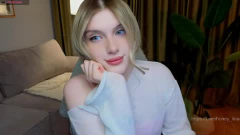 Lina online show from 04/24/26, 08:00