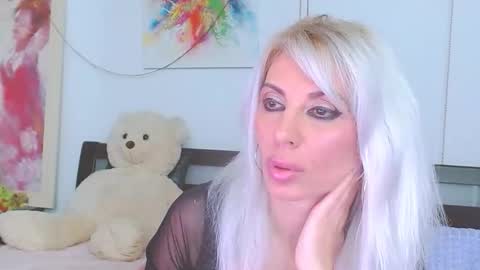 honey_lara online show from 04/03/26, 08:51