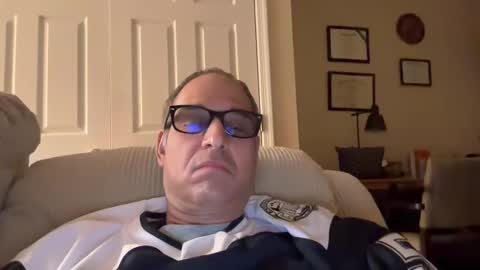 honey_man14 online show from 12/10/24, 04:24