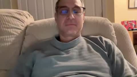 honey_man14 online show from 02/19/25, 04:34