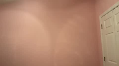 honey_man14 online show from 09/19/25, 06:52