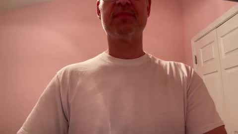 honey_man14 online show from 10/15/25, 07:03