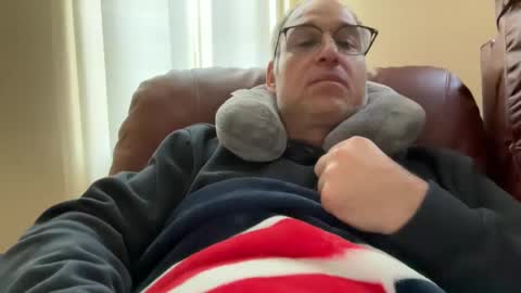 honey_man14 online show from 10/27/25, 03:49