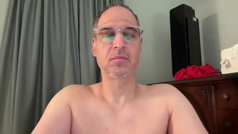 Snapshot of honey_man14 chatting on 04/25/26, 02:03 honey_man14 online show from 04/25/26, 02:03