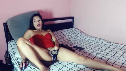honey_mollyxx online show from 11/19/25, 02:17