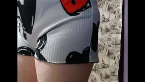 Lina online show from 11/13/25, 06:18