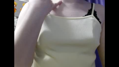 Lina online show from 11/26/25, 09:10