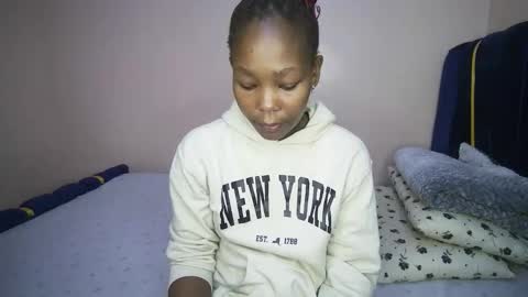 honey_nubia0 online show from 12/21/25, 06:04