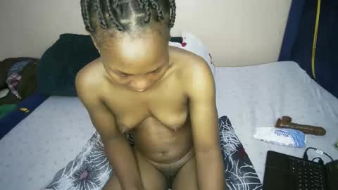 honey_nubia0 online show from 05/13/26, 07:11
